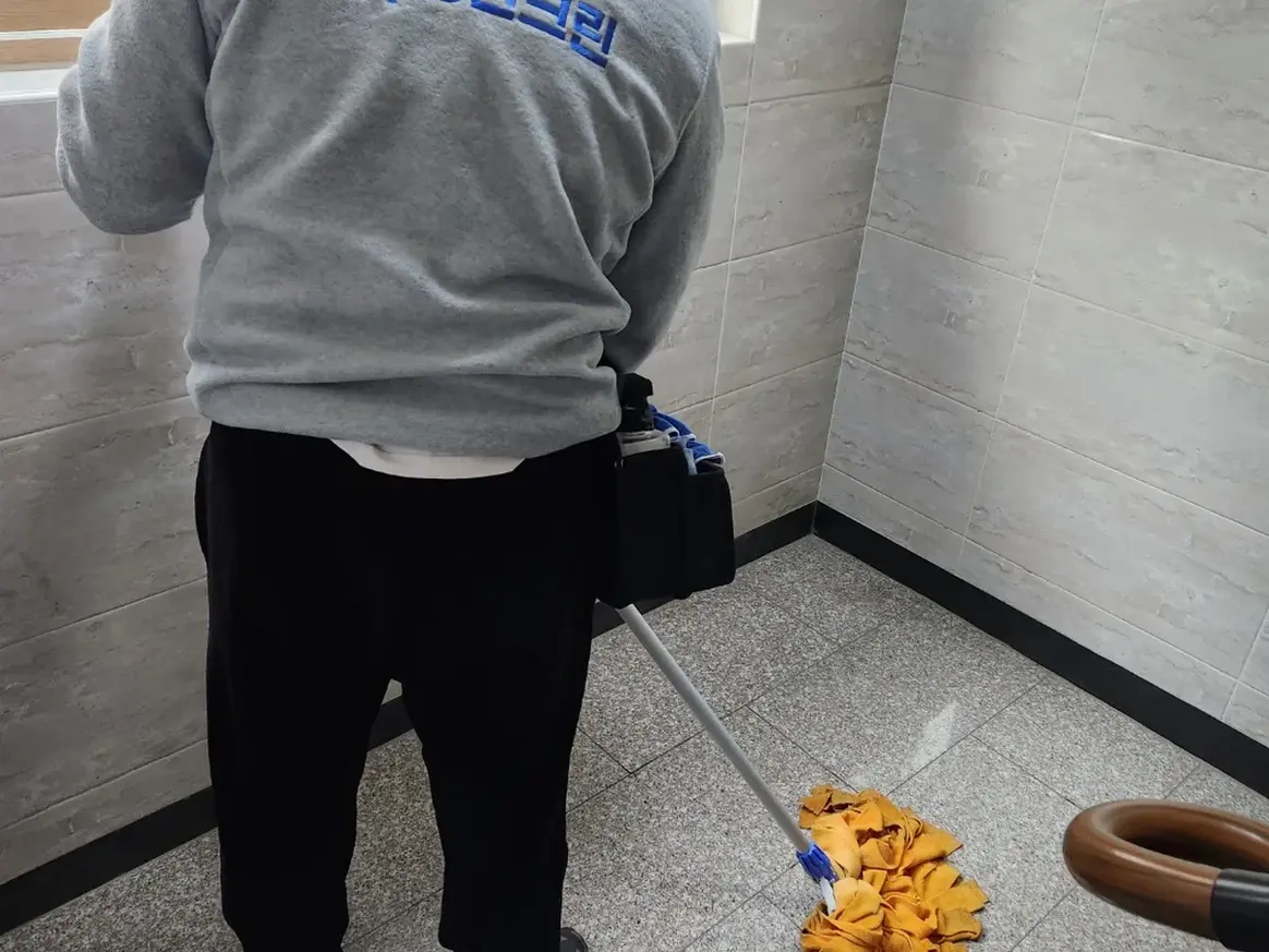 임실군 강진면 건물 복도·대기 동선 야간 위생청소 사례 - 행진크린