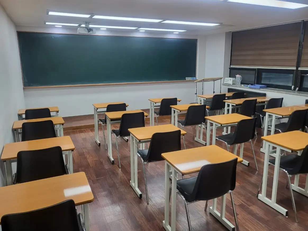 진안군 백운면 스터디룸 미팅룸 장비 주변 정밀 위생청소 사례 - 행진크린