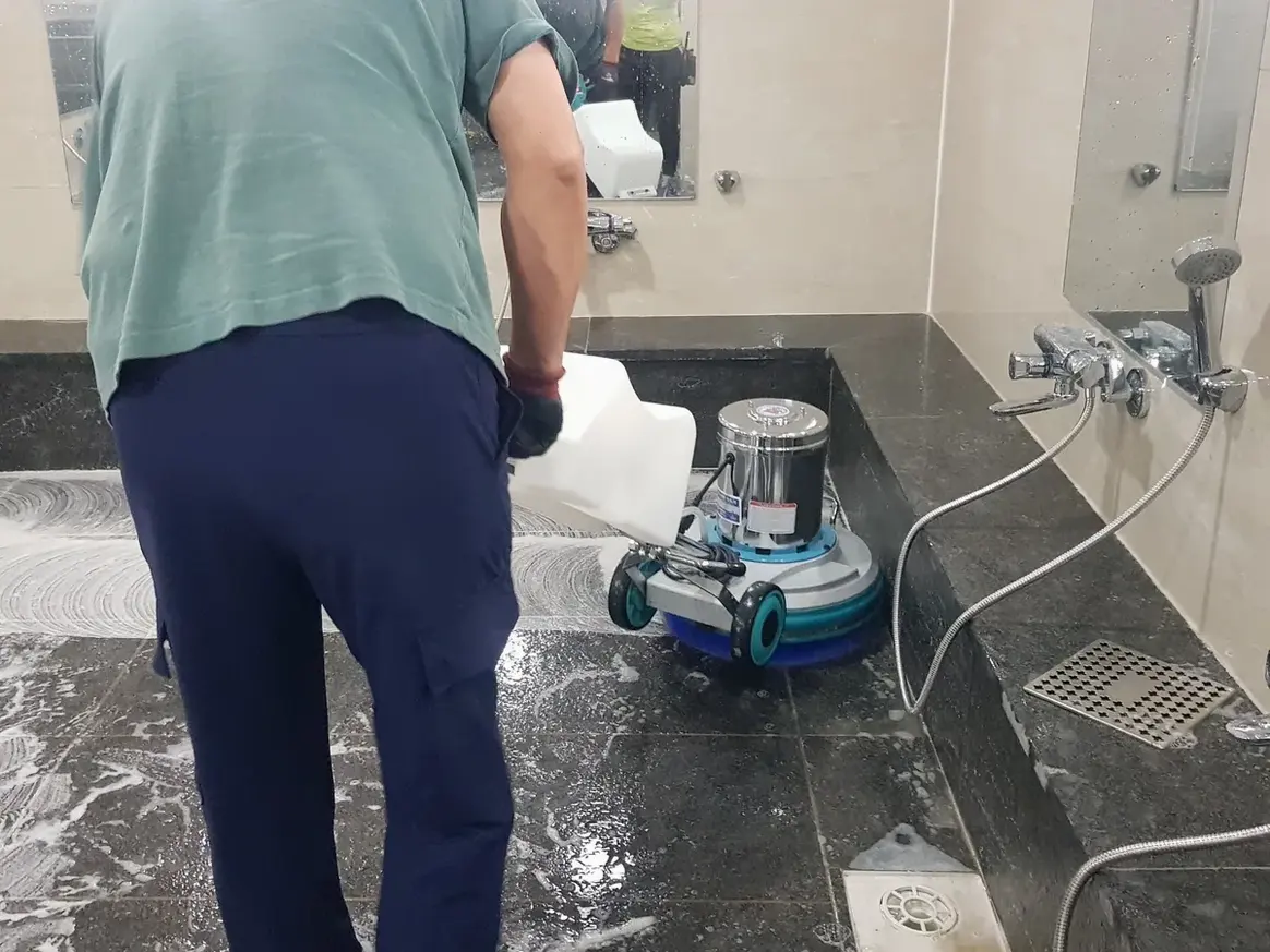 임실군 성수면 찜질방 수전·샤워기 건식 사우나 위생청소 사례 - 행진크린